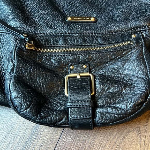Michael Kors black leather shoulder bag - Picture 2 of 5